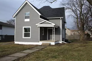 403 W Washington St, Harvard, IL 60033 - Photo 1