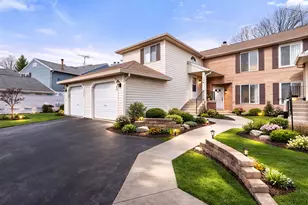 2404 Danbury Dr, Woodridge, IL 60517 - Photo 1