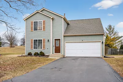 9 Annandale Court, Lake in the Hills, IL 60156 - Photo 1