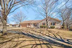 214 Deerpath Dr, Minooka, IL 60447 - Photo 1
