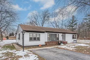 1760 E 158th St, South Holland, IL 60473 - Photo 1