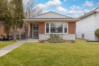 10029 S Wentworth Avenue, Chicago, IL 60628 - Photo 1