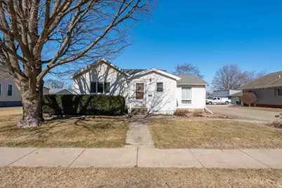 507 E Cemetery Street, Chenoa, IL 61726 - Photo 1