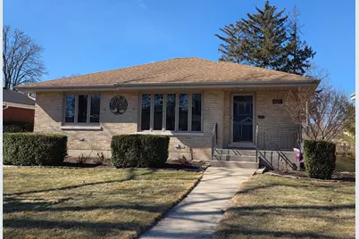 878 S Parkside Avenue, Elmhurst, IL 60126 - Photo 1