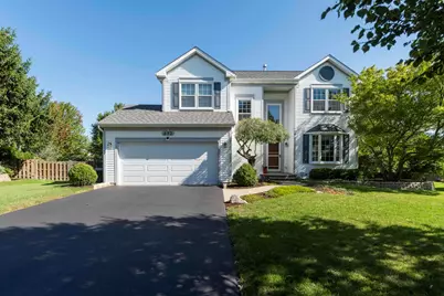 693 Providence Lane, Lindenhurst, IL 60046 - Photo 1