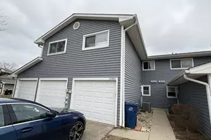 34326 N Birch Ln, Gurnee, IL 60031 - Photo 1