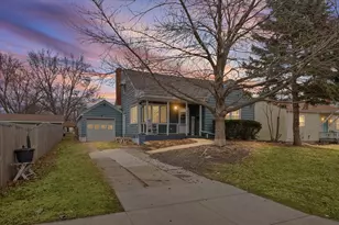 423 E Payson St, Pontiac, IL 61764 - Photo 1