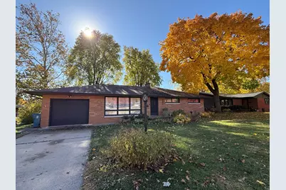 2116 14th Street, Peru, IL 61354 - Photo 1