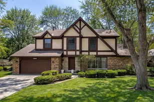 3810 Russett Ln, Northbrook, IL 60062 - Photo 1