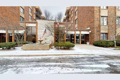 9560 Gross Point Road #404B, Skokie, IL 60076 - Photo 1
