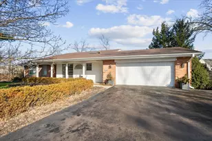 58 E Laurel Ave, Lake Forest, IL 60045 - Photo 1