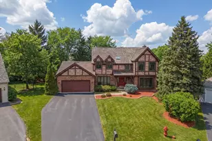 970 Colonial Ct, Lake Zurich, IL 60047 - Photo 1