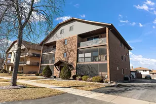 8160 168th Pl, Tinley Park, IL 60477 - Photo 1