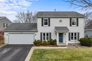 593 Covered Bridge Dr, Elgin, IL 60124 - Photo 1