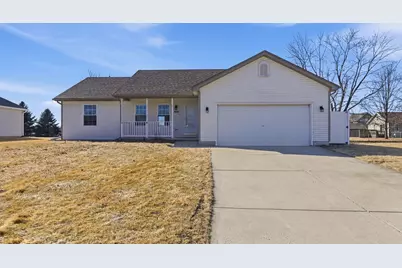 906 Warren Street, Earlville, IL 60518 - Photo 1