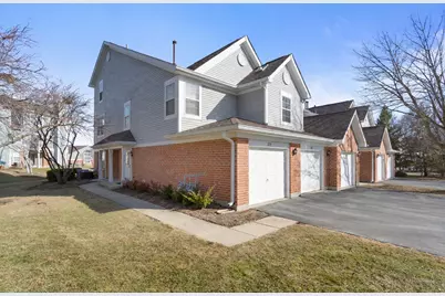 279 Regal Court, Roselle, IL 60172 - Photo 1