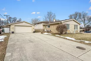 2650 Sunnyside Ave, Westchester, IL 60154 - Photo 1