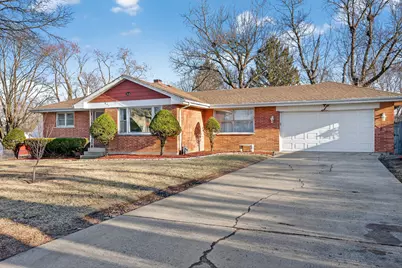 641 McKinley Avenue, Mundelein, IL 60060 - Photo 1