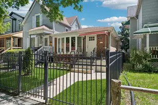 5061 N Kimberly Ave, Chicago, IL 60630 - Photo 1