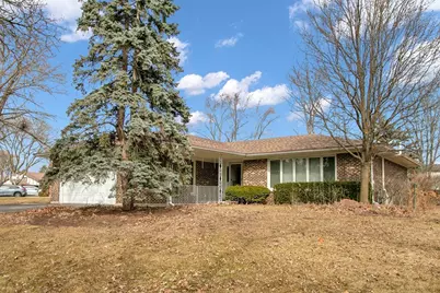 1040 E Grissom Drive, Palatine, IL 60074 - Photo 1