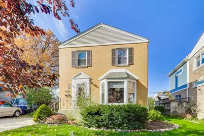 4222 N Claremont Avenue, Chicago, IL 60618 - Photo 1