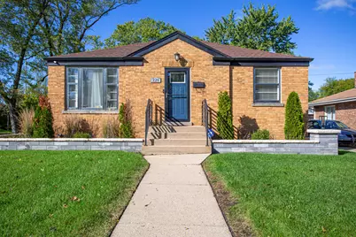 226 N Lind Avenue, Hillside, IL 60162 - Photo 1