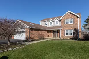 282 Waterford Dr, Lake Zurich, IL 60047 - Photo 1