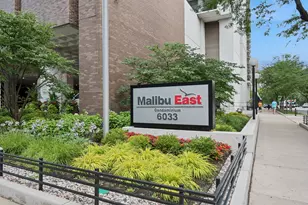 6033 N Sheridan Rd, Chicago, IL 60660 - Photo 1