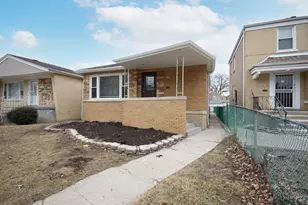 9137 S Justine St, Chicago, IL 60620 - Photo 1