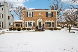 175 S Fairview Ave, Elmhurst, IL 60126 - Photo 1