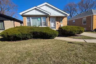 9243 S Francisco Ave, Evergreen Park, IL 60805 - Photo 1