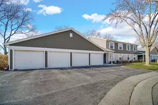 745 Candleridge Ct, Bartlett, IL 60103 - Photo 1