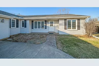 208 W 28th Avenue, Coal Valley, IL 61240 - Photo 1