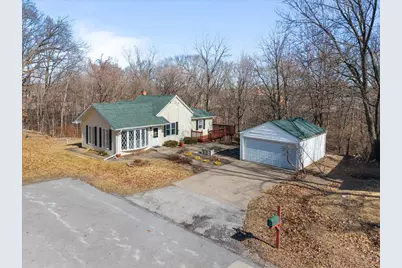 1440 45th Street, Moline, IL 61265 - Photo 1