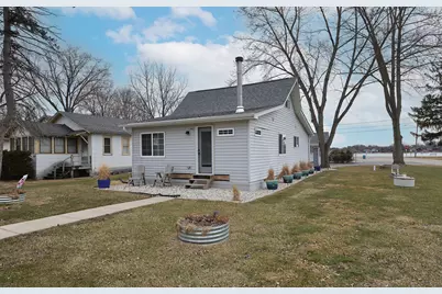 7573 335th Avenue, Burlington, WI 53105 - Photo 1