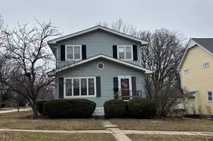 140 S Grant St, Westmont, IL 60559 - Photo 1