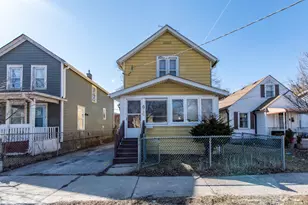 614 Walnut St, Waukegan, IL 60085 - Photo 1