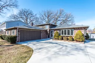 4232 Kenwood Ave, Gurnee, IL 60031 - Photo 1