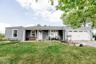 936 W Corning Rd, Beecher, IL 60401 - Photo 1