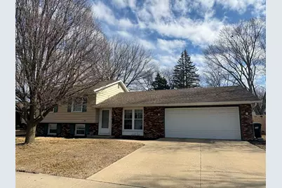 2212 12th Avenue, Sterling, IL 61081 - Photo 1