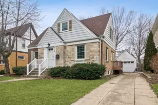714 S Dunton Ave, Arlington Heights, IL 60005 - Photo 1