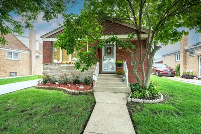 7964 S Tripp Avenue, Chicago, IL 60652 - Photo 1