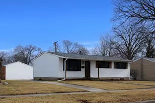 163 Terry Ct, Woodstock, IL 60098 - Photo 1