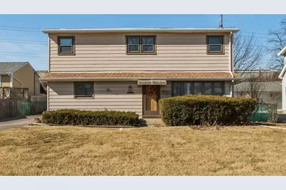 2956 Rhodes Avenue, Melrose Park, IL 60164 - Photo 1