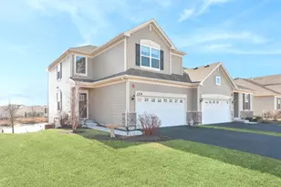 1274 Hawk Hollow Dr, Yorkville, IL 60560 - Photo 1