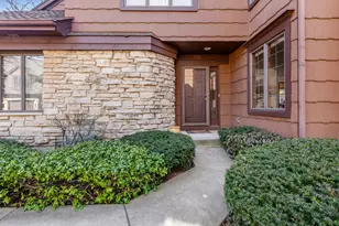 1109 Ponderosa Ct, Darien, IL 60561 - Photo 1