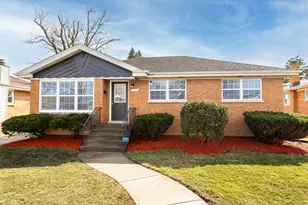 823 E 163rd St, South Holland, IL 60473 - Photo 1