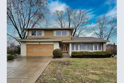 1831 N Rolling Lane, Arlington Heights, IL 60004 - Photo 1