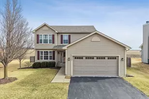 830 Spring Meadow Ln, Malta, IL 60150 - Photo 1