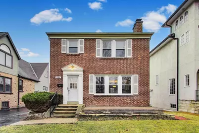 627 Pleasant Avenue, Highland Park, IL 60035 - Photo 1